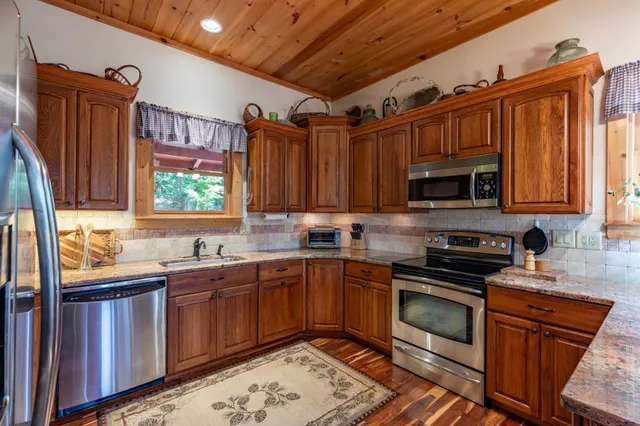 $1,525,000 | 881 Fox Mountain Road, Cherry Log, GA 30522