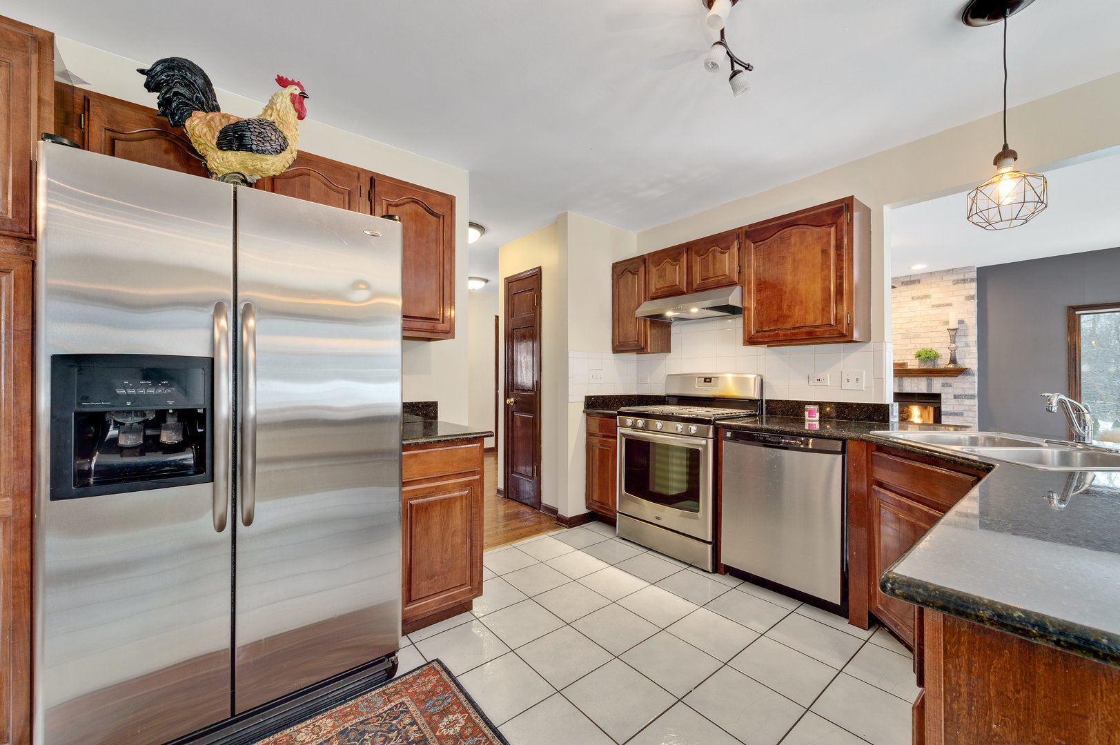 53 Falcon Place Westmont, IL 60559 - Photo 12 of 29