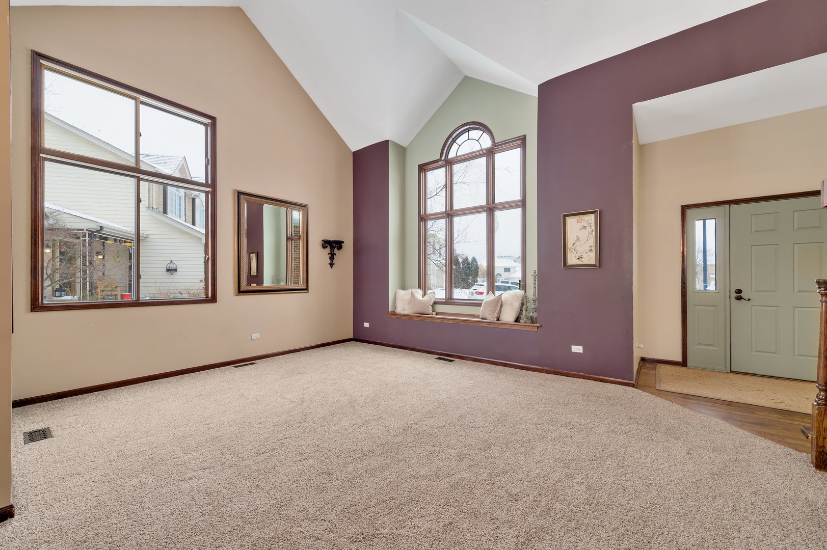 53 Falcon Place Westmont, IL 60559 - Photo 4 of 29