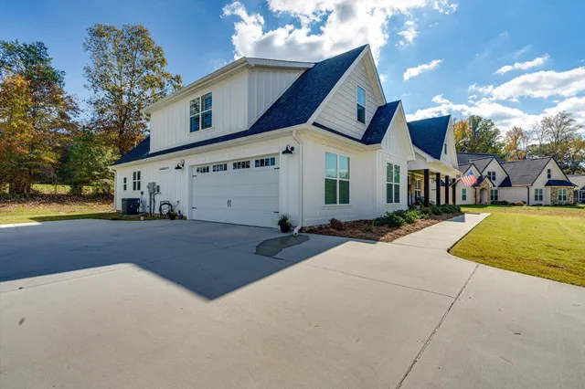 $699,000 | 183 Bridlewood Drive, Ringgold, GA 30736