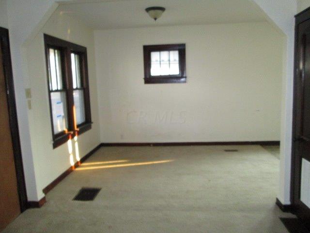 2566 Lockbourne Road Columbus, OH 43207 - Photo 9 of 18