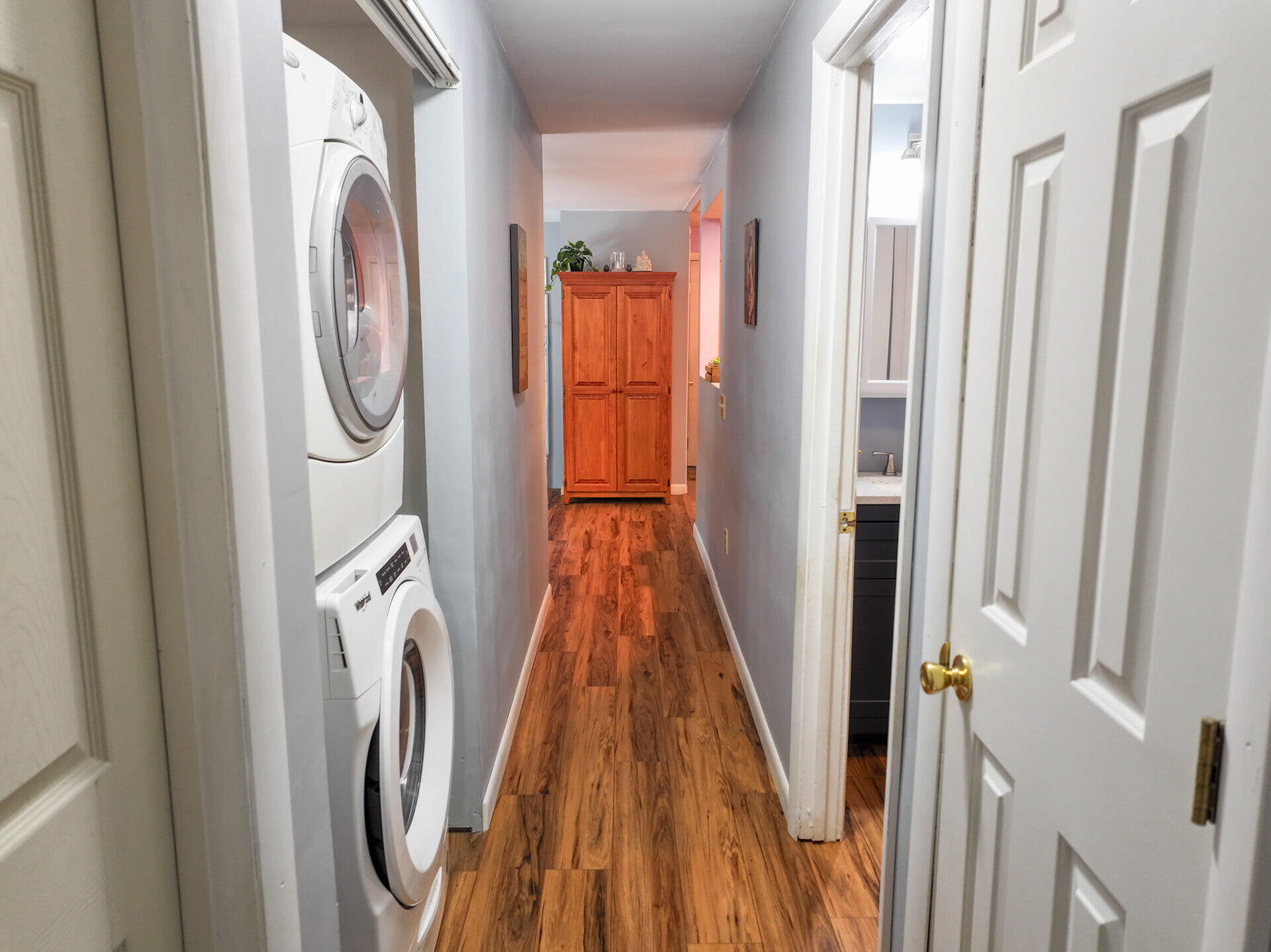 136 Old Winthrop Road, Unit 2 Augusta, ME 04330 - Photo 16 of 29 Hallway