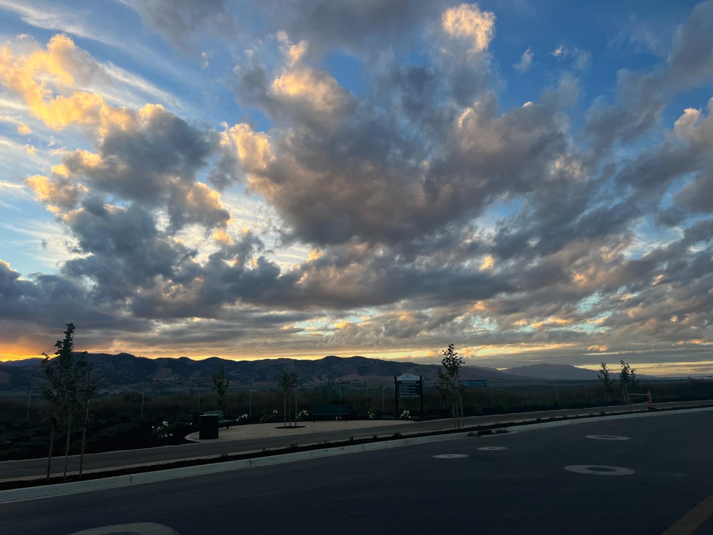 672 Bikle Drive King City, CA 93930 - Photo 18 of 39 a view of sunset