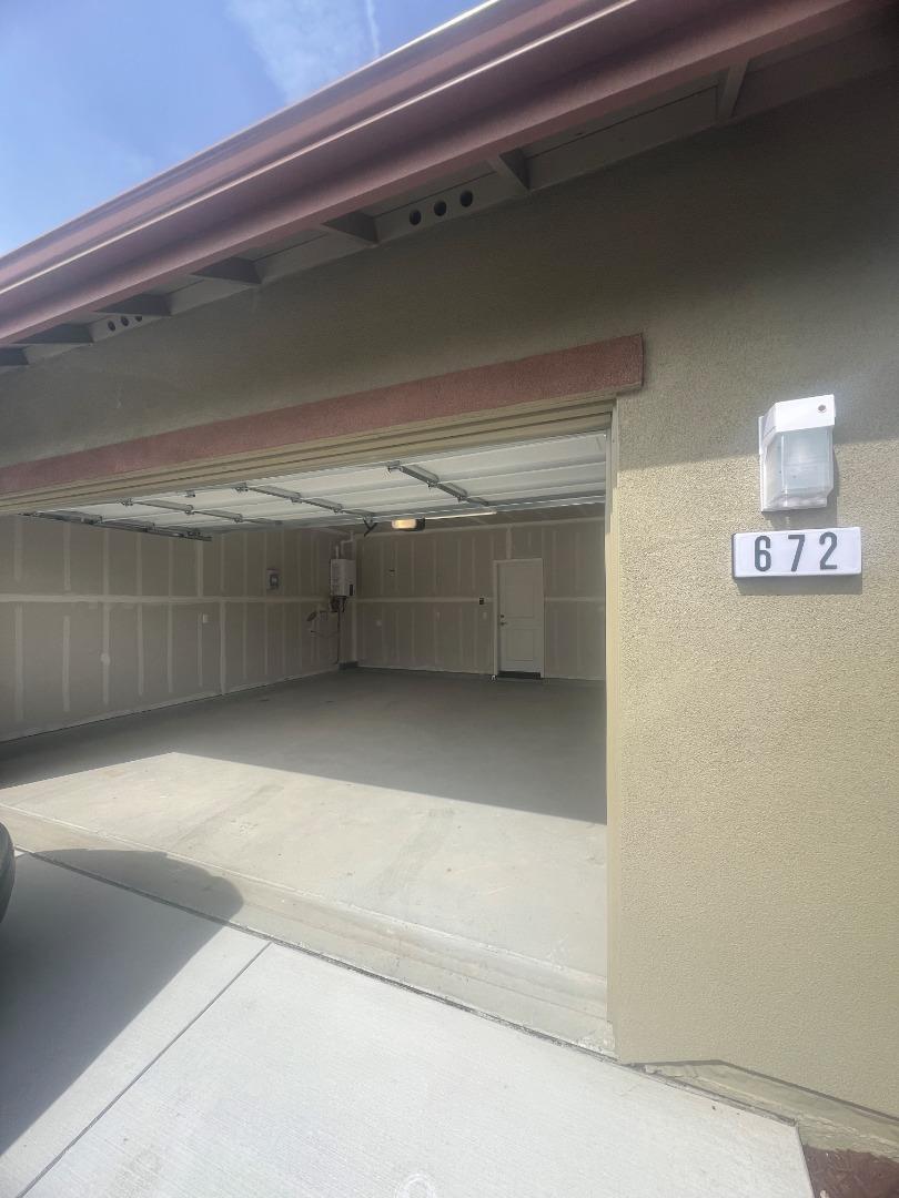 672 Bikle Drive King City, CA 93930 - Photo 25 of 39 a close view of closet