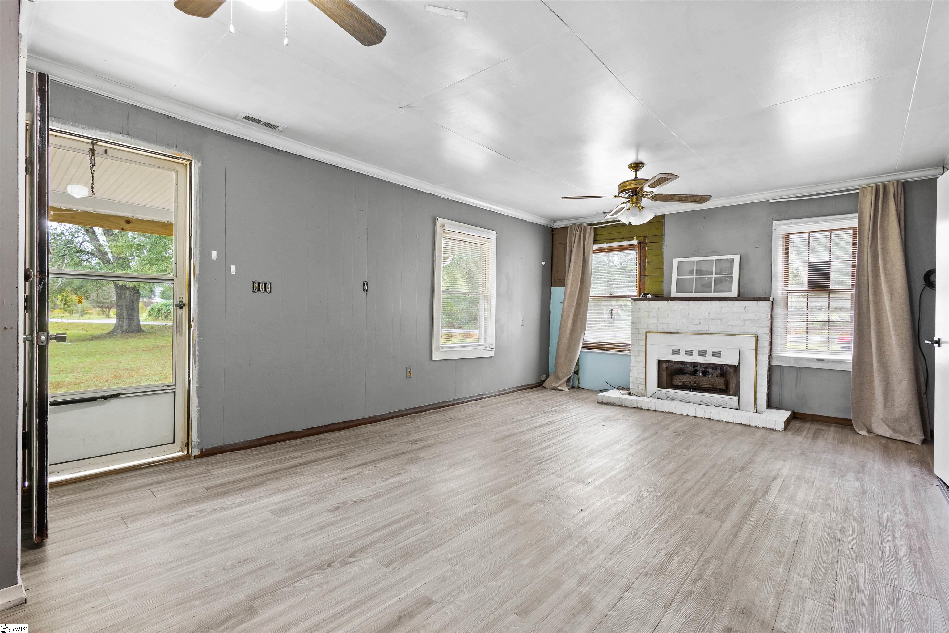 1255 Thomas Mill Road Easley, SC 29640 - Photo 16 of 25