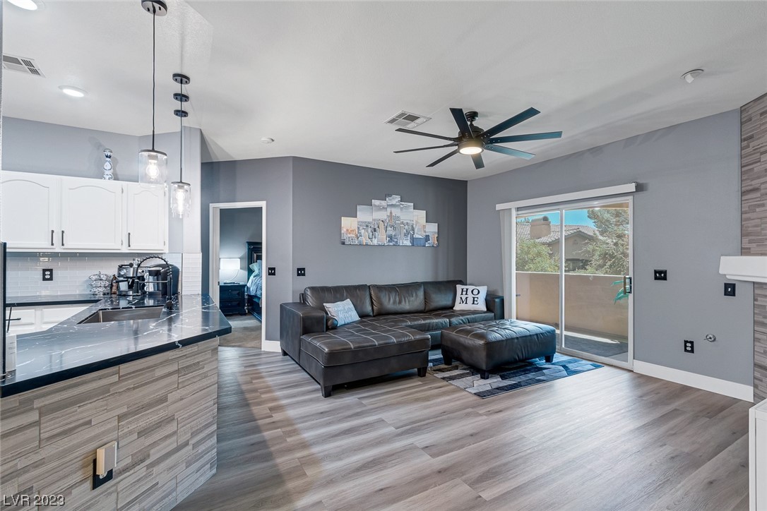 8724 Red Rio Drive, Unit 201 Las Vegas, NV 89128 - Photo 8 of 35 Gallery Image 8