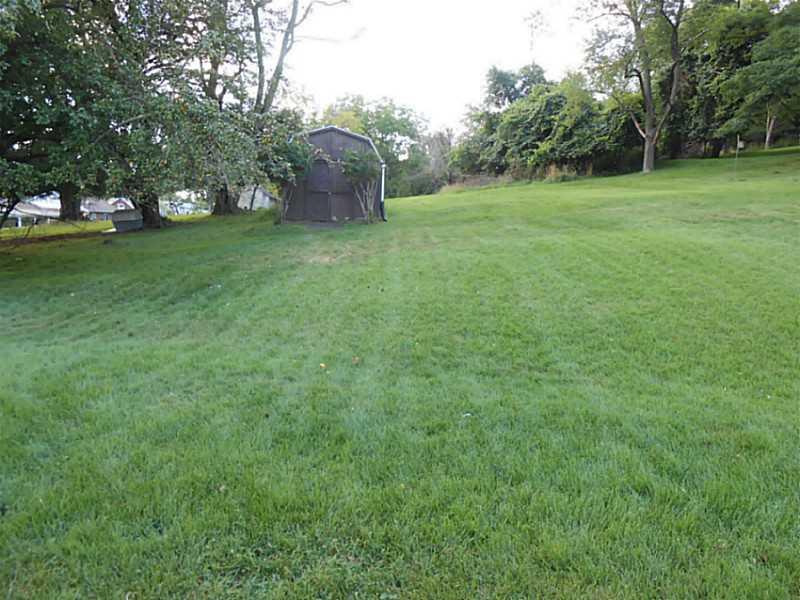 17 Old York Road Washington, PA 15301 - Photo 17 of 18 Yard/Garden.