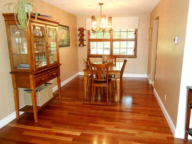 17 Old York Road Washington, PA 15301 - Photo 8 of 18 Dining Room.
