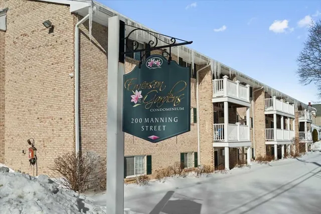 $285,000 | 200 Manning Street, Unit 20A, Hudson, MA 01749