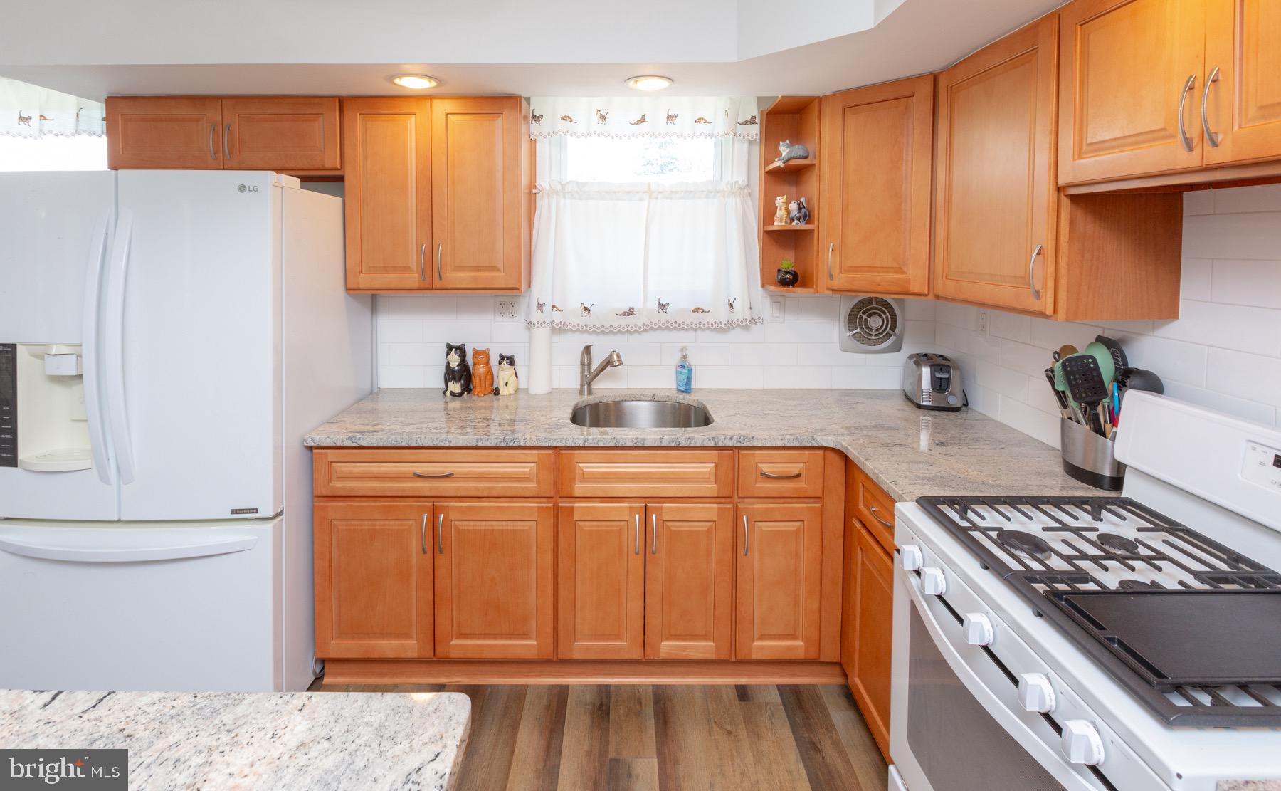 3835 Kirkwood Road Philadelphia, PA 19114 - Photo 12 of 31 Gallery Image 12