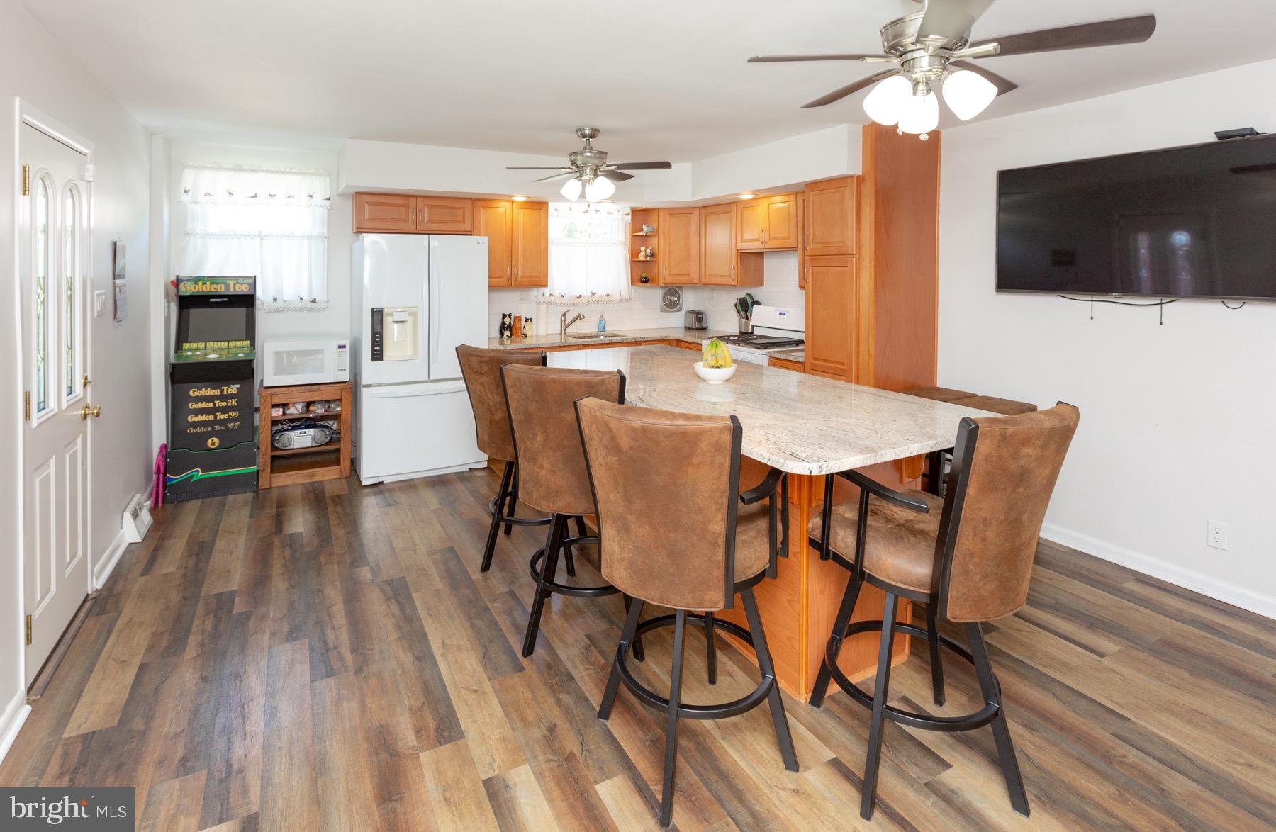 3835 Kirkwood Road Philadelphia, PA 19114 - Photo 8 of 31 Gallery Image 8