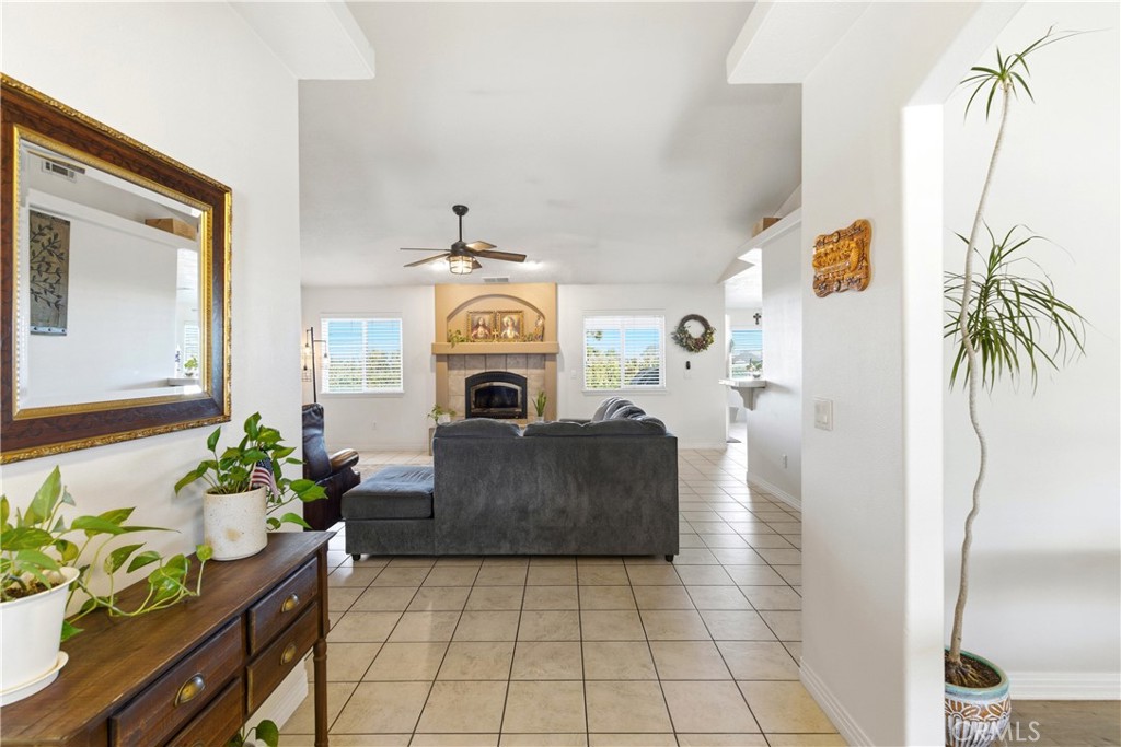 7330 Smoke Tree Road Phelan, CA 92371 - Photo 17 of 58