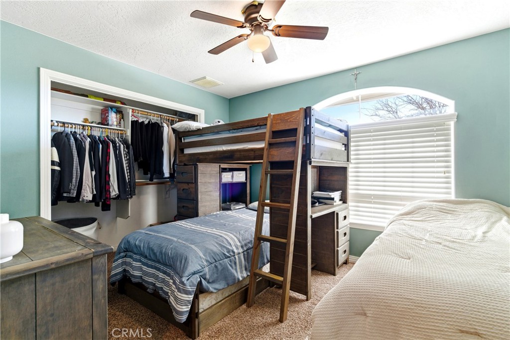 7330 Smoke Tree Road Phelan, CA 92371 - Photo 32 of 58