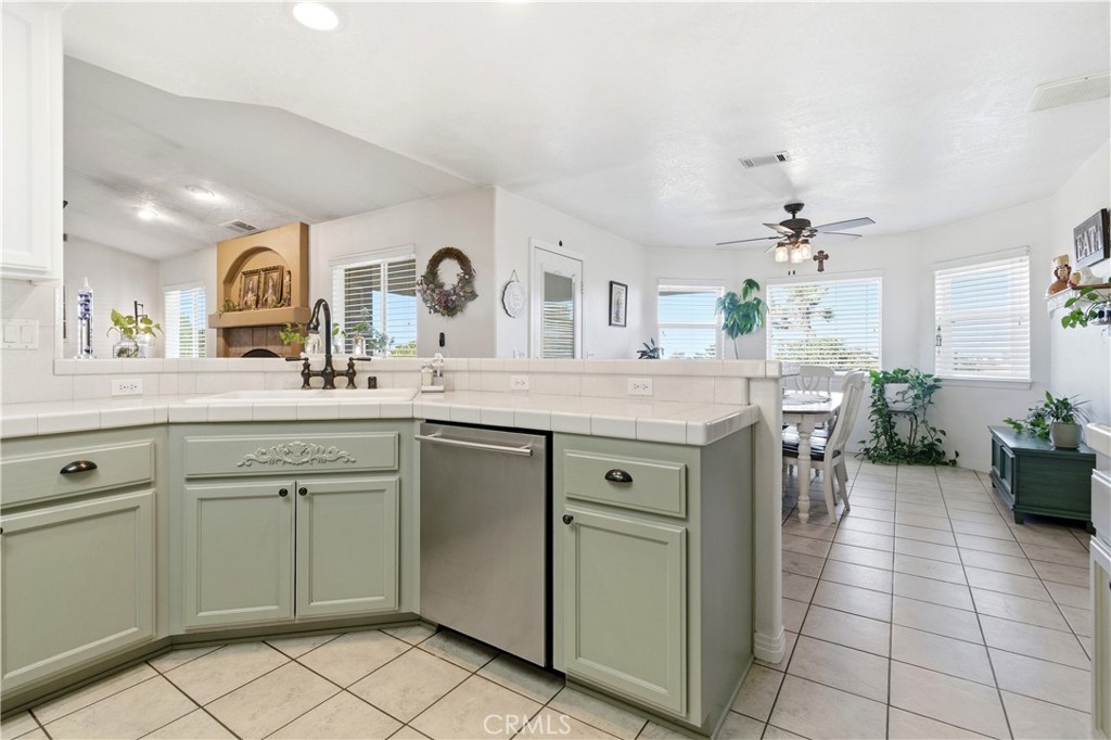 7330 Smoke Tree Road Phelan, CA 92371 - Photo 40 of 58