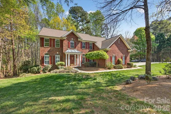 $995,000 | 12532 Overlook Mountain Drive, Charlotte, NC 28216