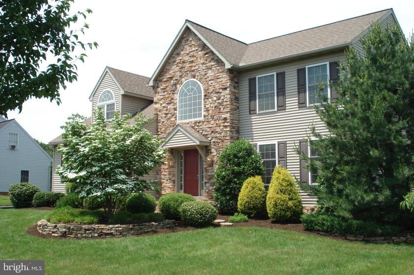 427 Rhoda Drive Lancaster, PA 17601 - Photo 2 of 25 Gallery Image 2
