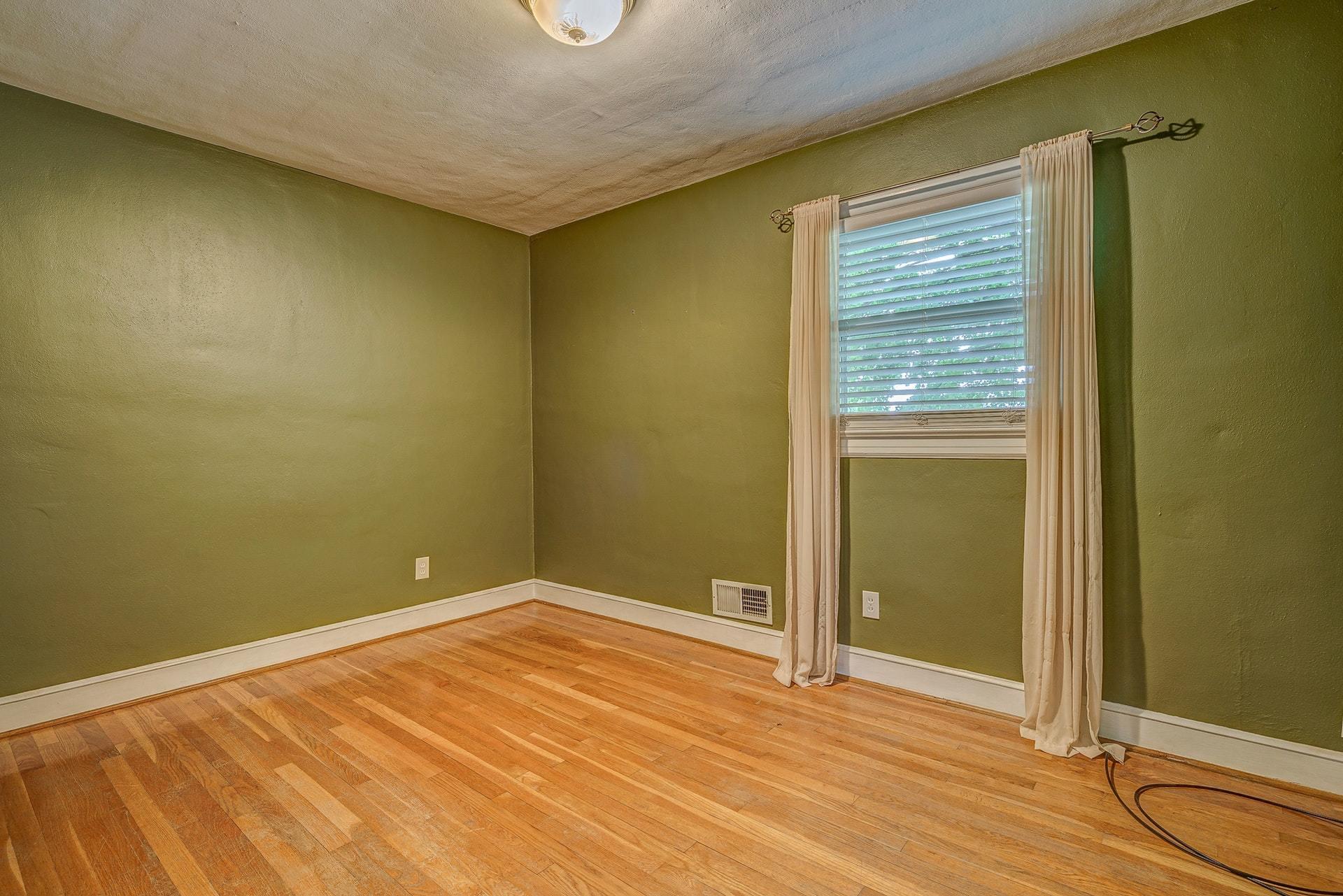 2533 Northminster Road Northwest Roanoke, VA 24012 - Photo 19 of 36 019-327544-2533 Northminster Rd NW 019_8