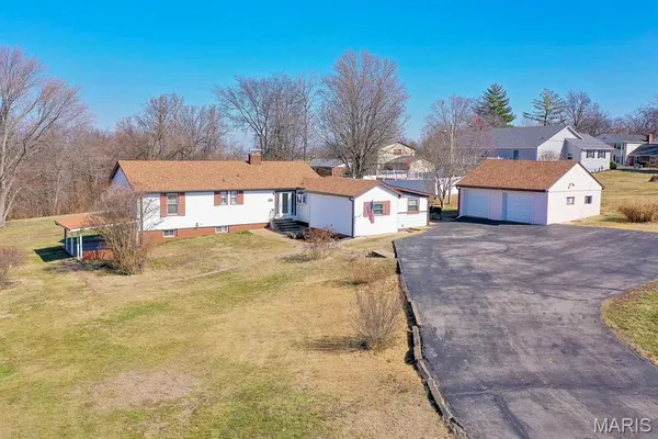 $379,000 | 1460 Crystal Heights Road, Crystal City, MO 63019