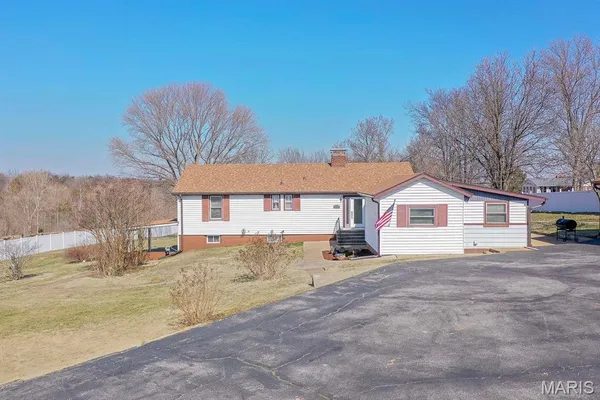 $379,000 | 1460 Crystal Heights Road, Crystal City, MO 63019