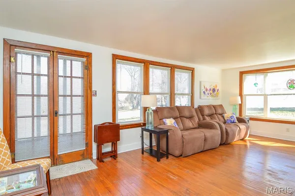 $379,000 | 1460 Crystal Heights Road, Crystal City, MO 63019