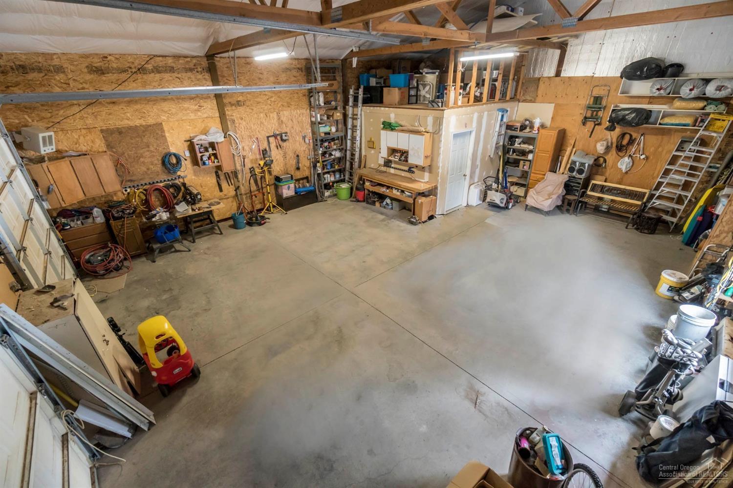 13324 Southwest Golden Mantel Road Terrebonne, OR 97760 - Photo 6 of 25 Tons of space for all your storage &