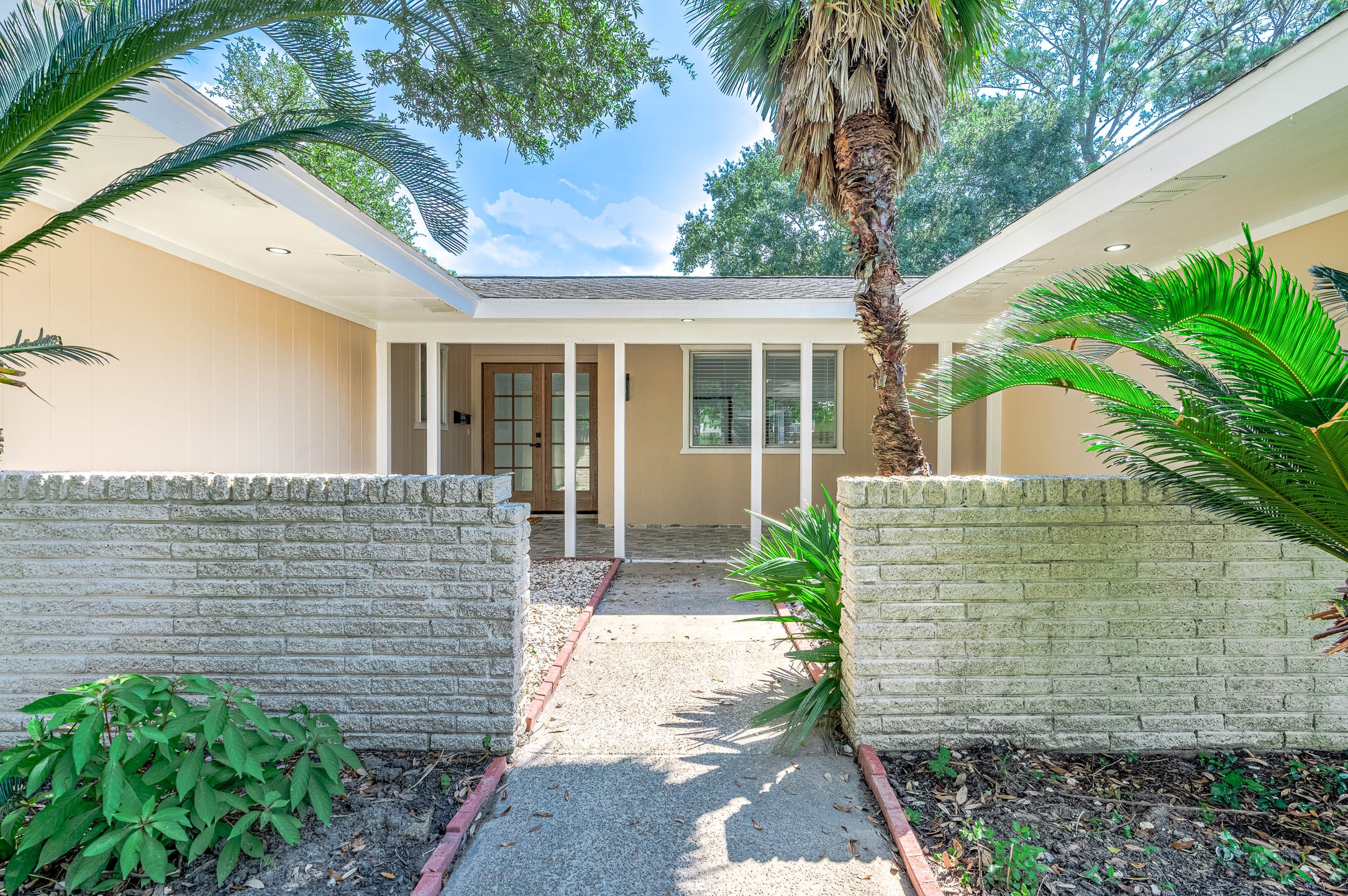 1616 Redway Lane Houston, TX 77062 - Photo 2 of 48 a view of house with backyard and garden