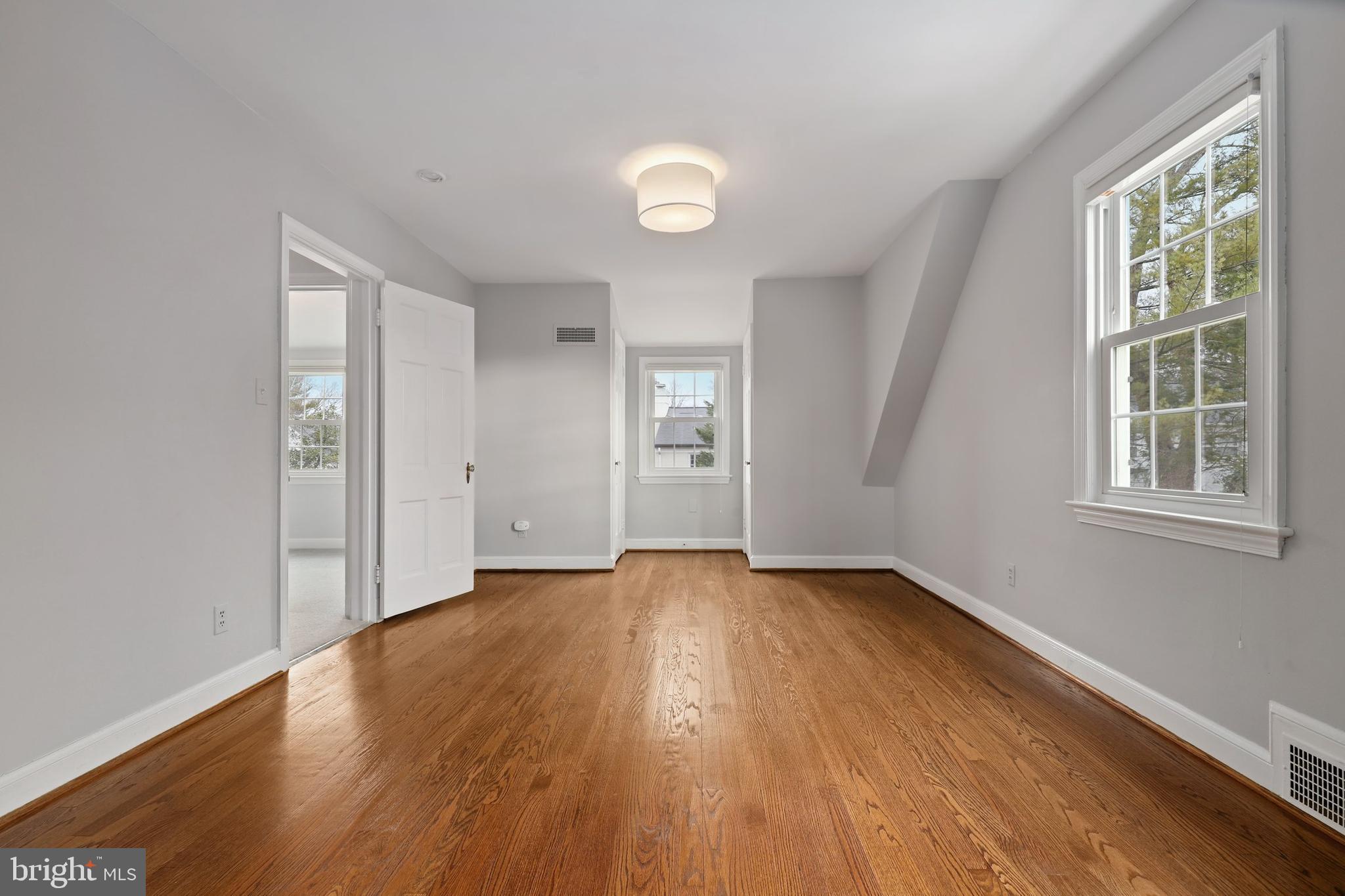 5321 Carvel Road Bethesda, MD 20816 - Photo 21 of 43 Gallery Image 21