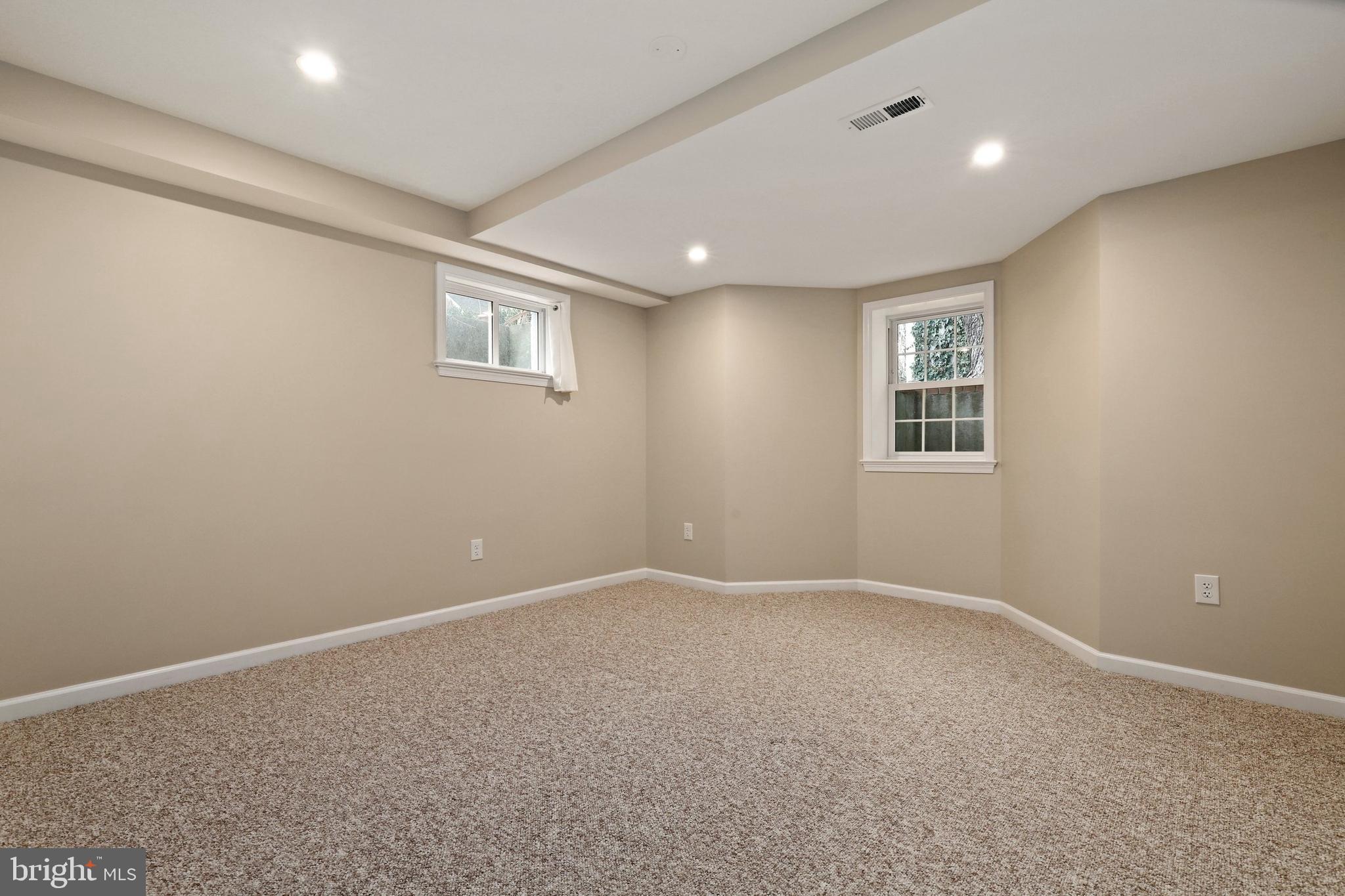 5321 Carvel Road Bethesda, MD 20816 - Photo 32 of 43 Gallery Image 32