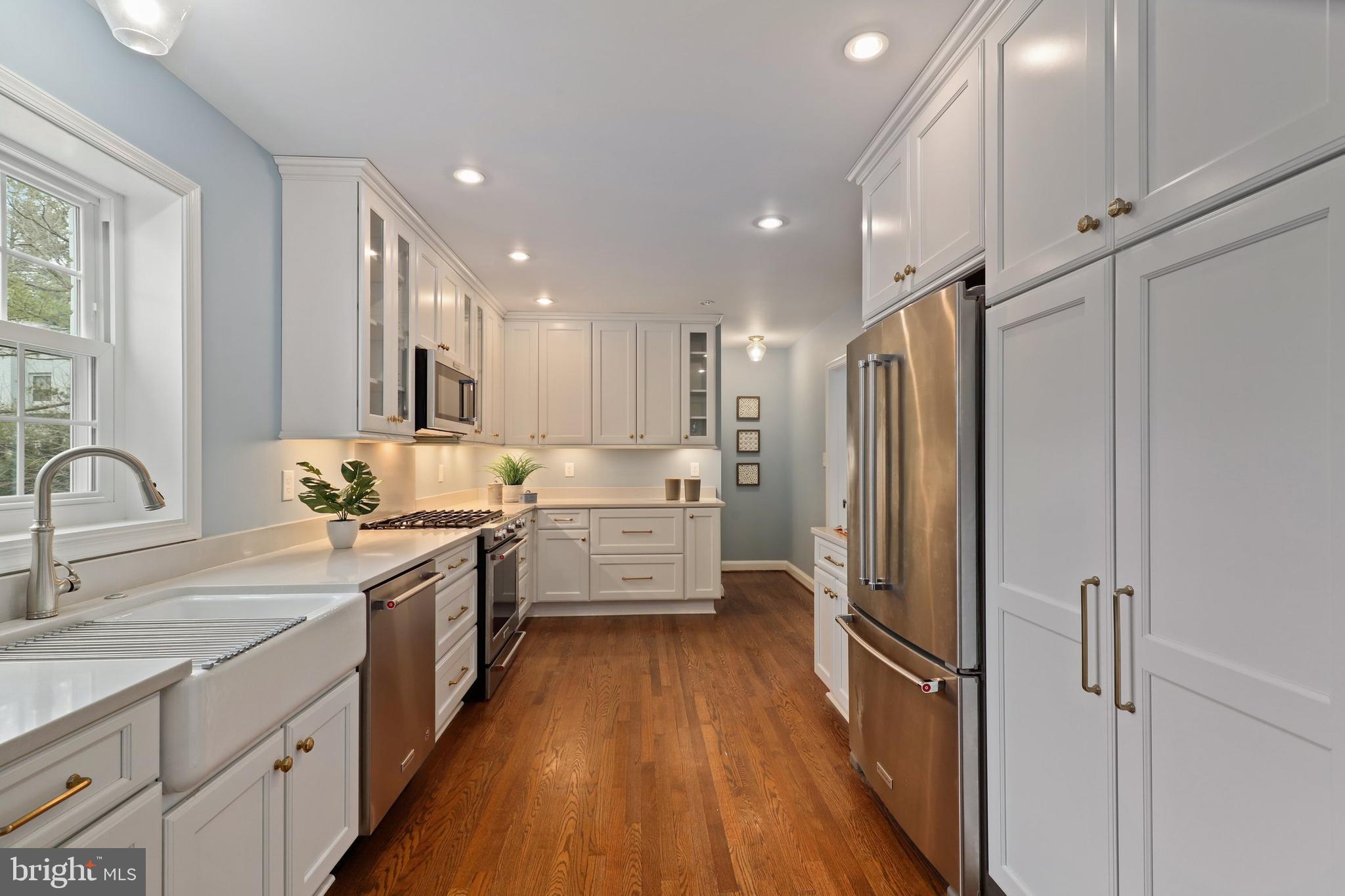 5321 Carvel Road Bethesda, MD 20816 - Photo 10 of 43 Gallery Image 10
