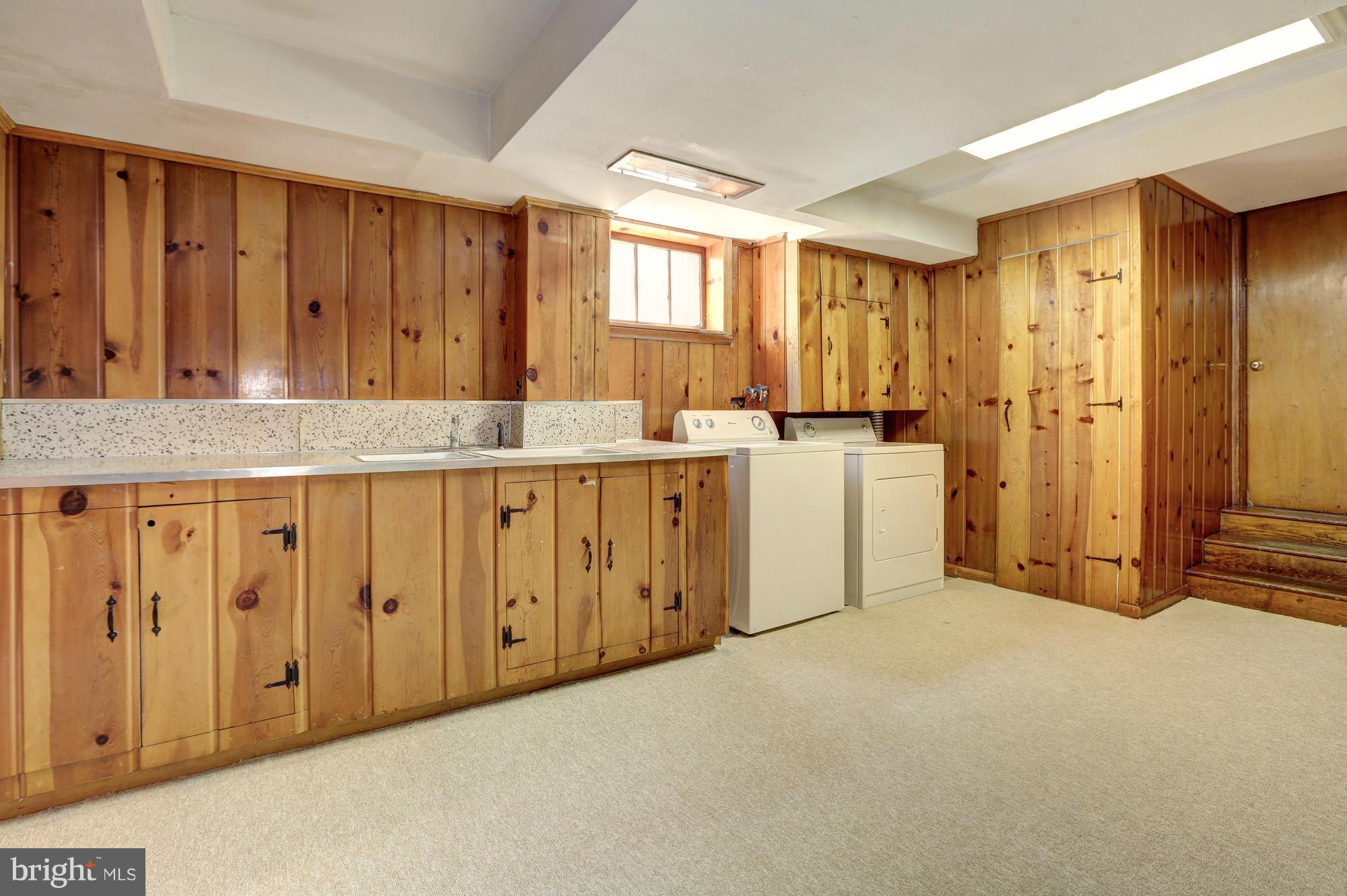8208 Kerry Road Chevy Chase, MD 20815 - Photo 24 of 30 Laundry