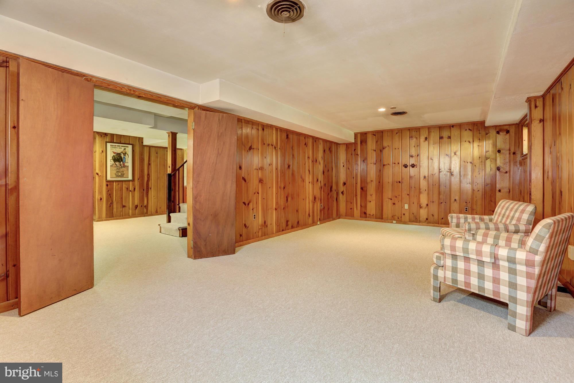 8208 Kerry Road Chevy Chase, MD 20815 - Photo 25 of 30 Guest Room