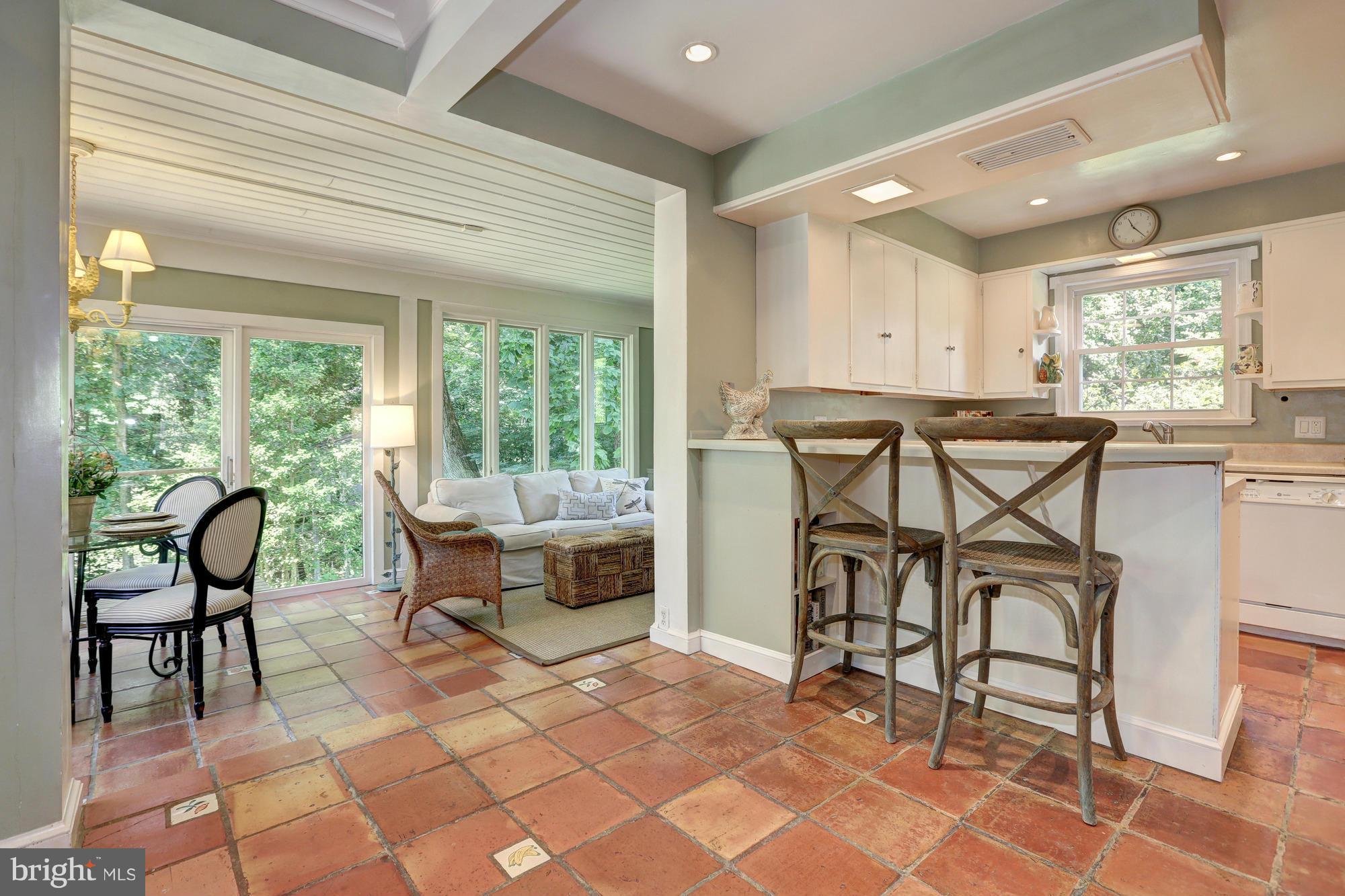 8208 Kerry Road Chevy Chase, MD 20815 - Photo 10 of 30 Eat-in Kitchen