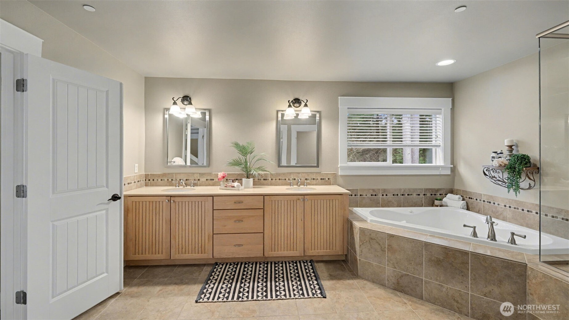 15557 Southeast 160th Place Renton, WA 98058 - Photo 28 of 39