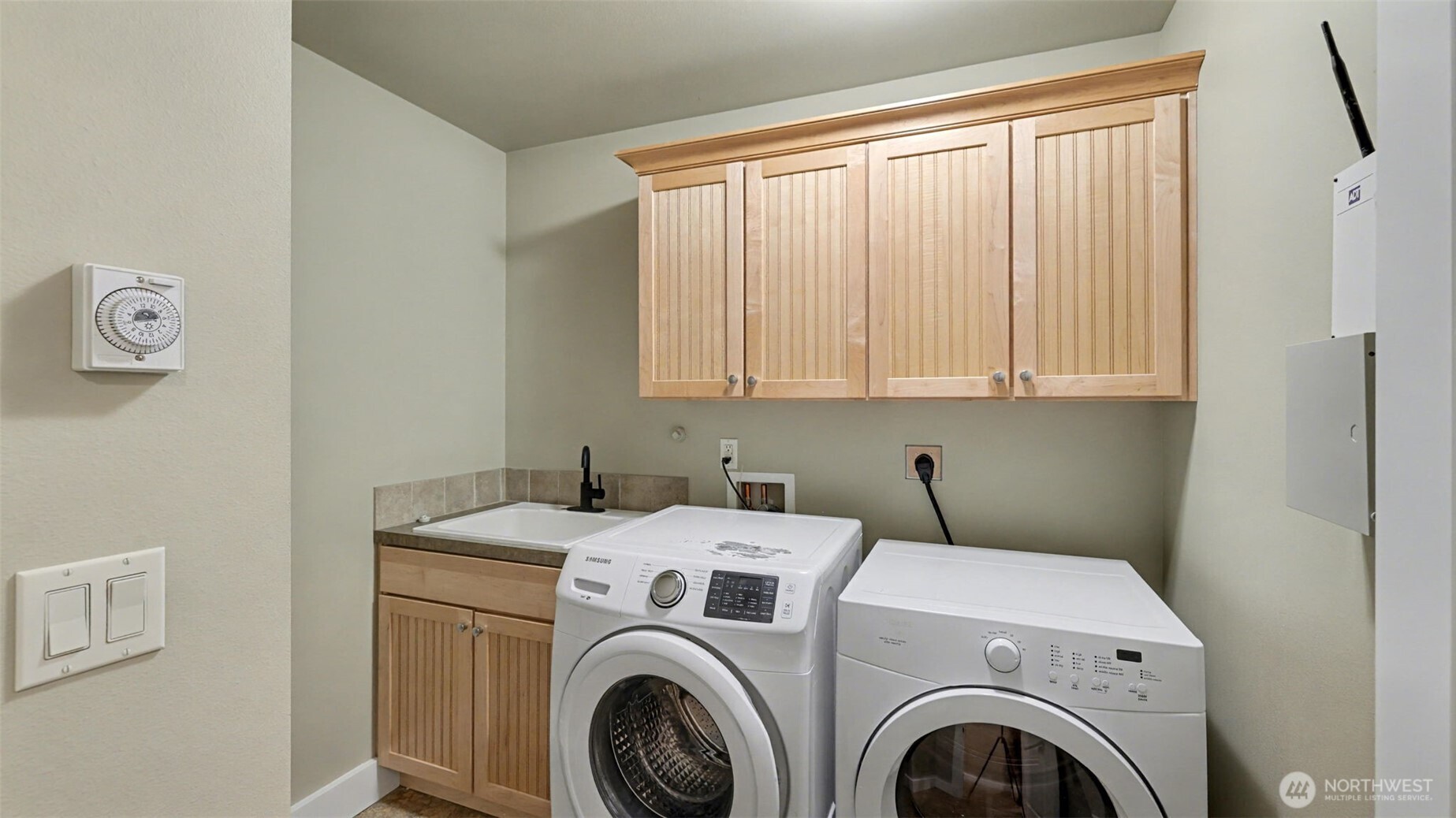 15557 Southeast 160th Place Renton, WA 98058 - Photo 33 of 39
