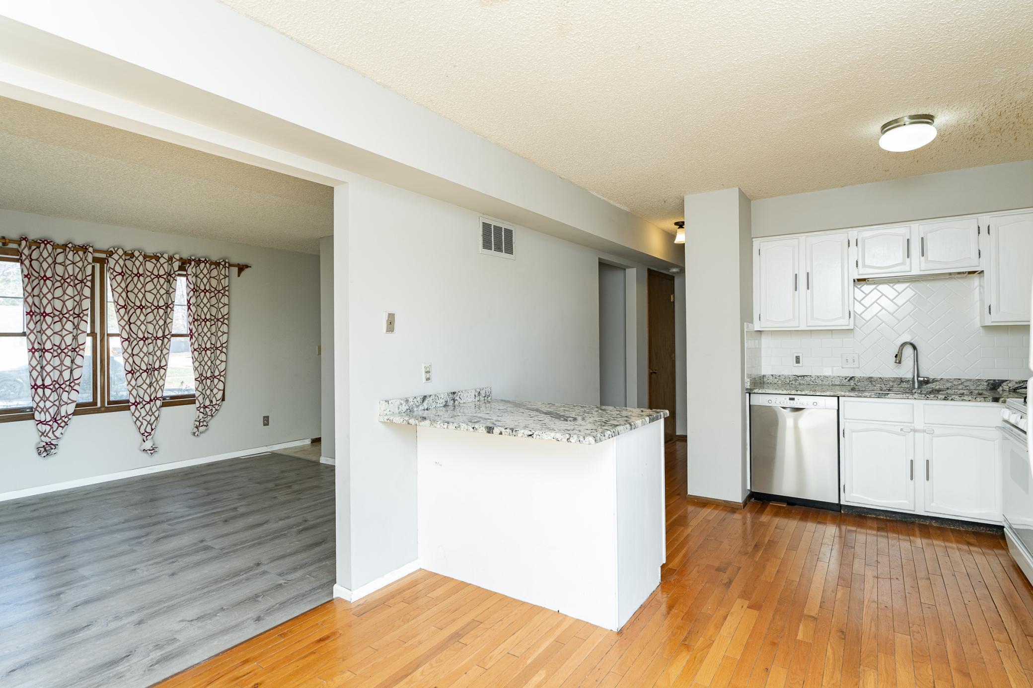 2804 25th Street Northwest Rochester, MN 55901 - Photo 6 of 22