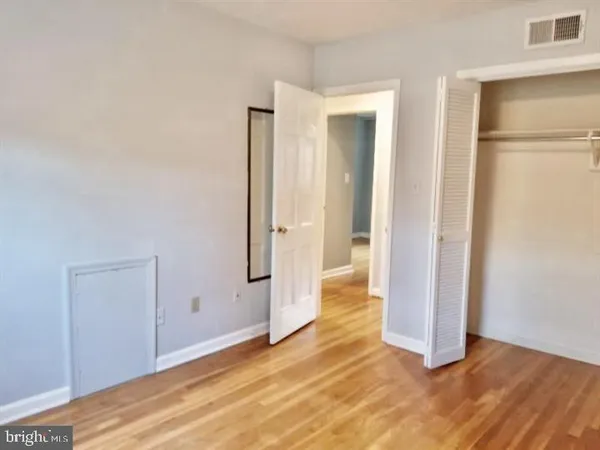 $3,350 | 6030 Hardwick Place, Falls Church, VA 22041