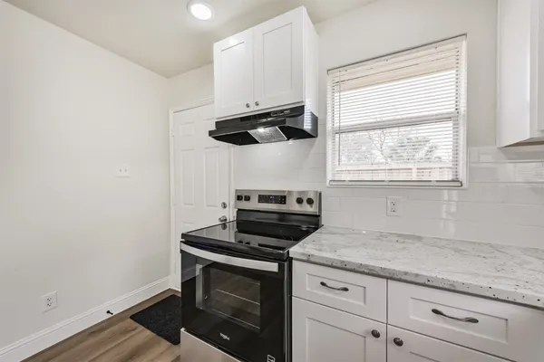 $1,300 | 102 1/2 Avenue D, South Houston, TX 77587