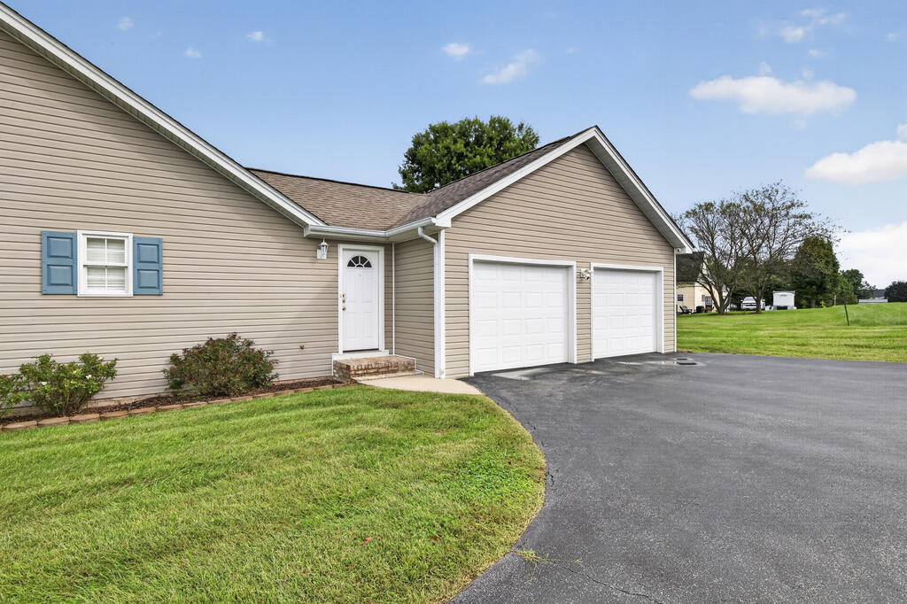 20403 Vances Mill Road Abingdon, VA 24211 - Photo 7 of 31 Gallery Image 7