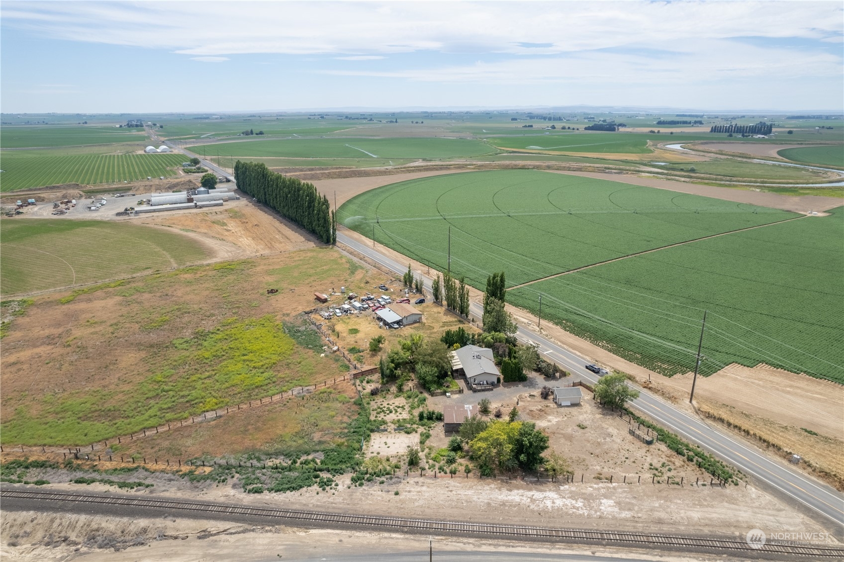 1123 Rd Q Northeast Moses Lake, WA 98837 - Photo 8 of 39 Gallery Image 8