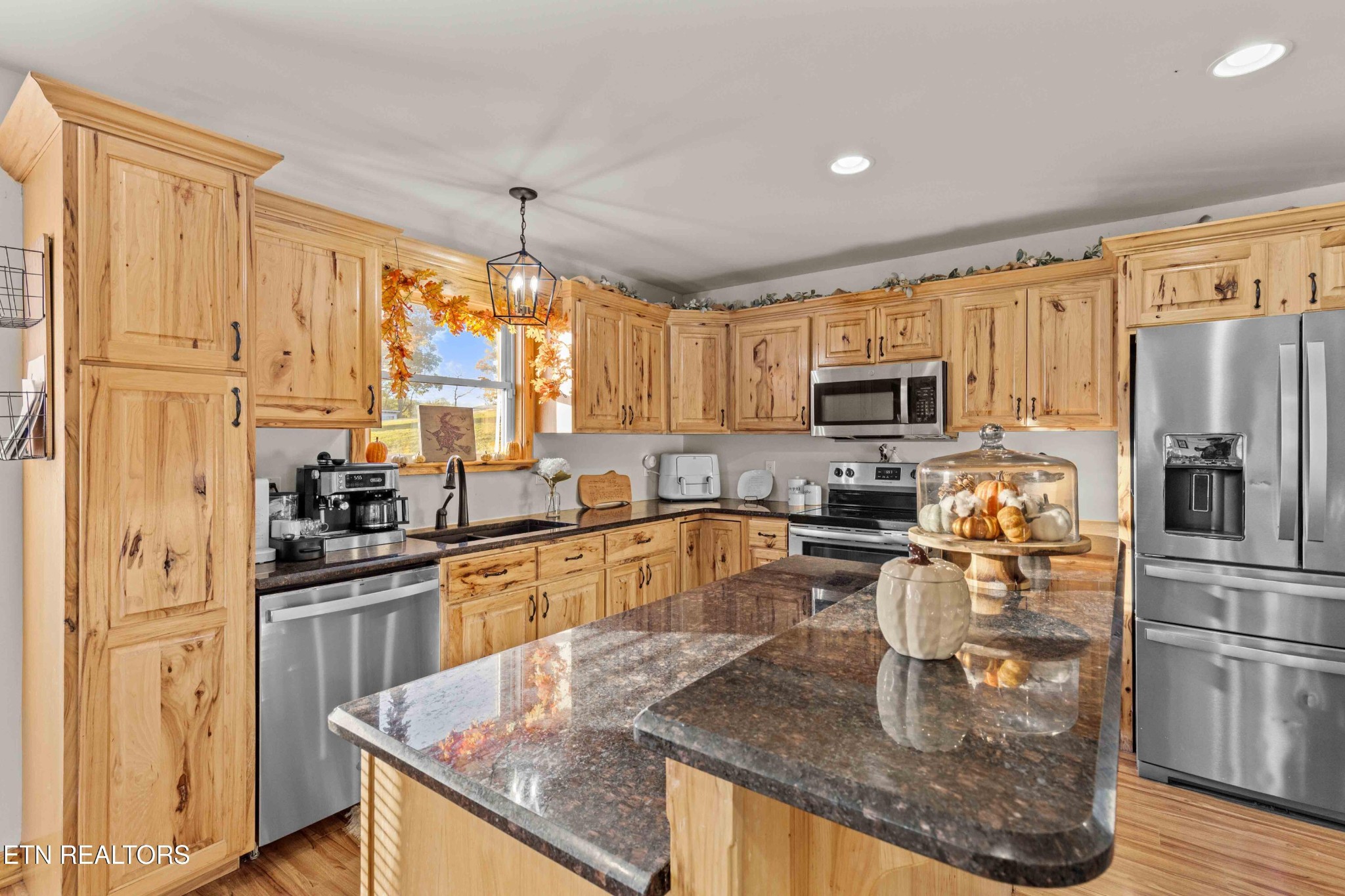 710 Back Valley Road Oliver Springs, TN 37840 - Photo 11 of 40 Gallery Image 11