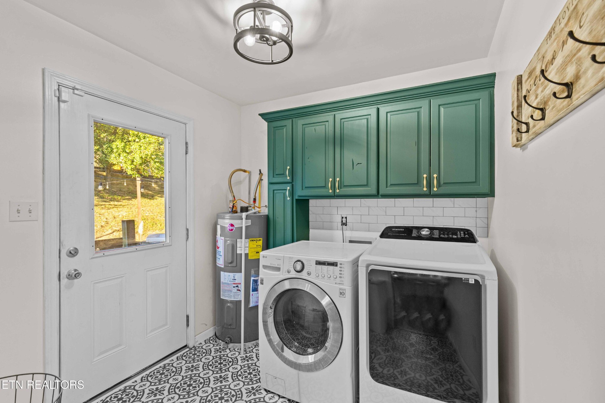 710 Back Valley Road Oliver Springs, TN 37840 - Photo 14 of 40 Gallery Image 14