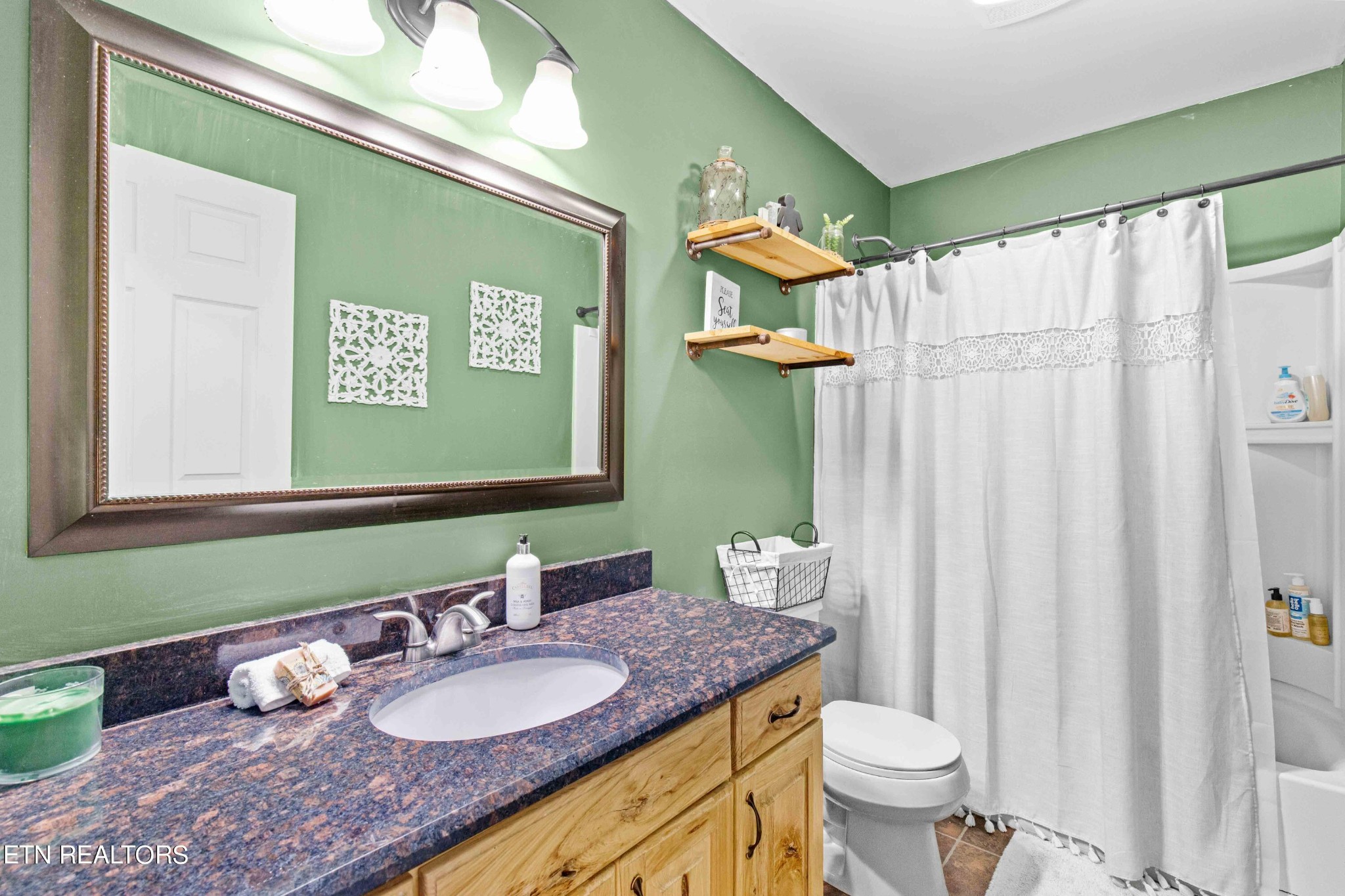 710 Back Valley Road Oliver Springs, TN 37840 - Photo 15 of 40 Gallery Image 15