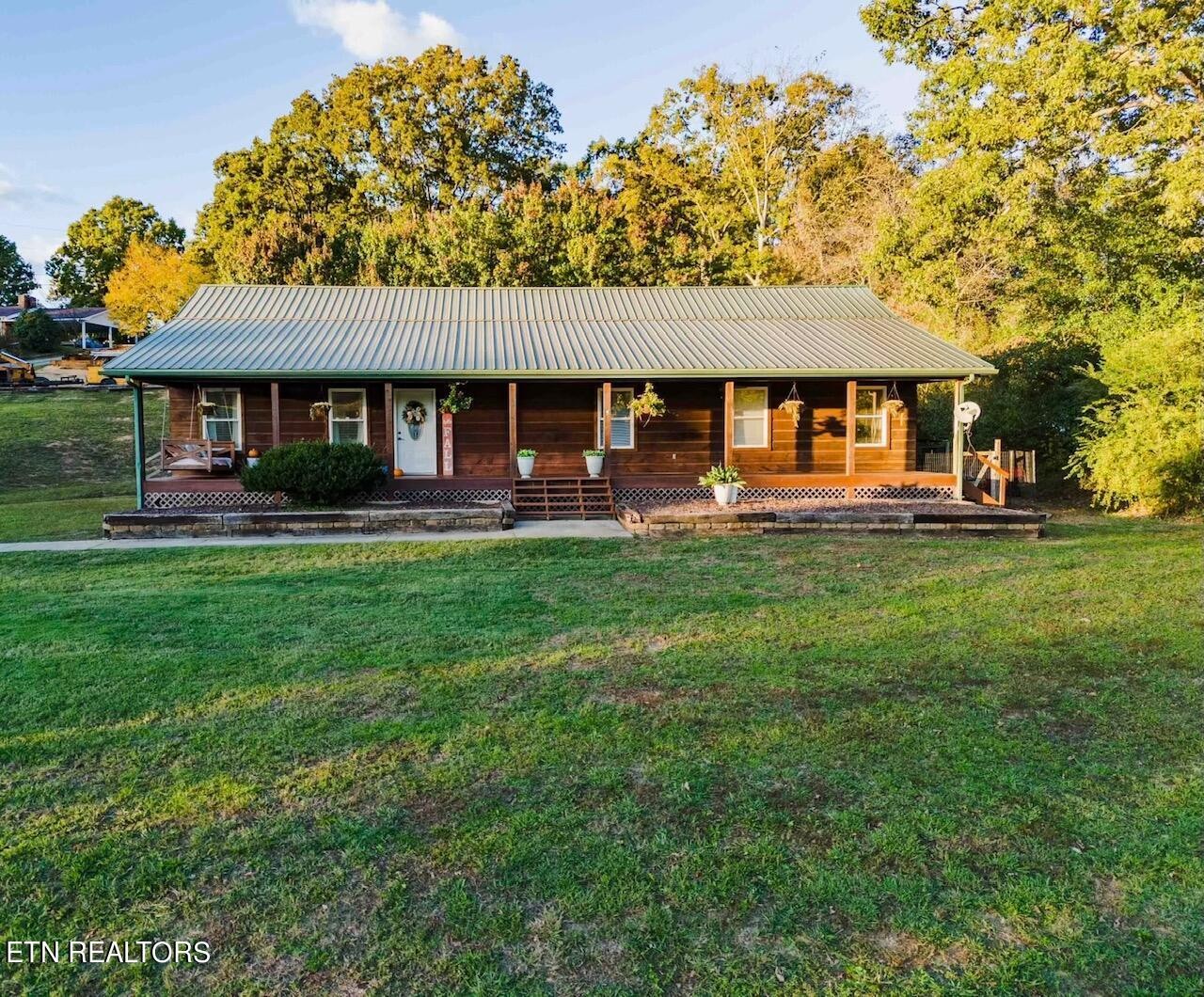 710 Back Valley Road Oliver Springs, TN 37840 - Photo 2 of 40 Gallery Image 2