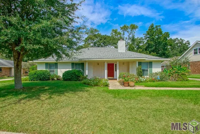 $425,000 | 1007 Oak Hills Parkway, Baton Rouge, LA 70810