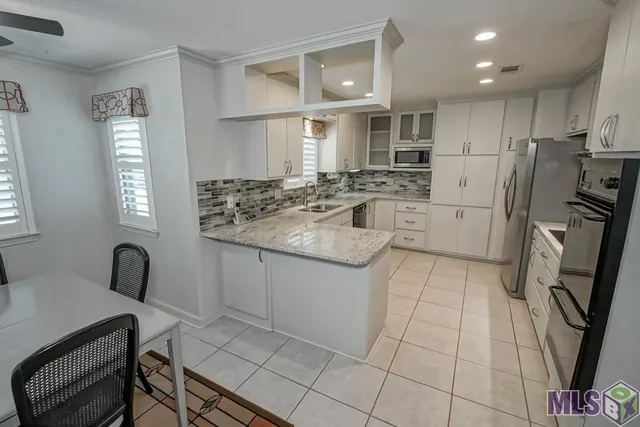 $425,000 | 1007 Oak Hills Parkway, Baton Rouge, LA 70810