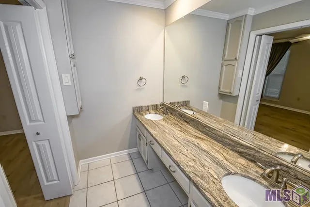 $425,000 | 1007 Oak Hills Parkway, Baton Rouge, LA 70810