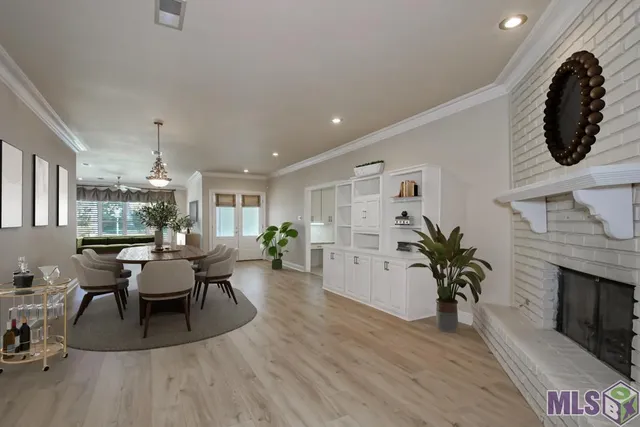 $425,000 | 1007 Oak Hills Parkway, Baton Rouge, LA 70810