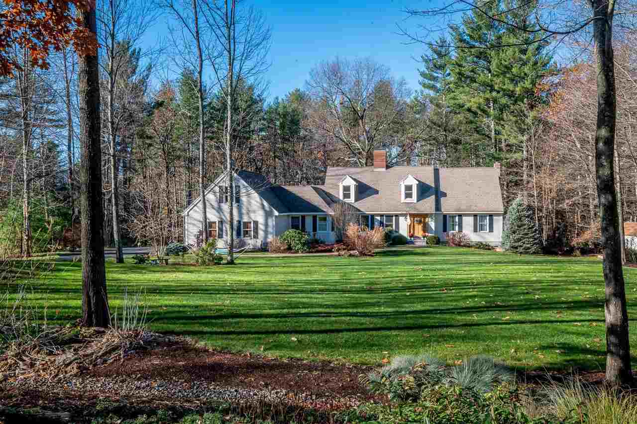 21 Old Milford Road Amherst, NH 03031 - Photo 2 of 39