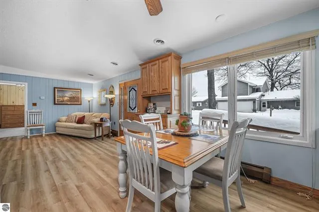 $325,000 | 224 West Lake Drive, Cadillac, MI 49601