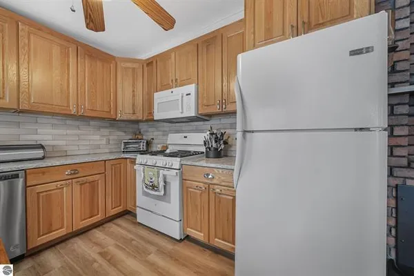 $320,000 | 224 West Lake Drive, Cadillac, MI 49601